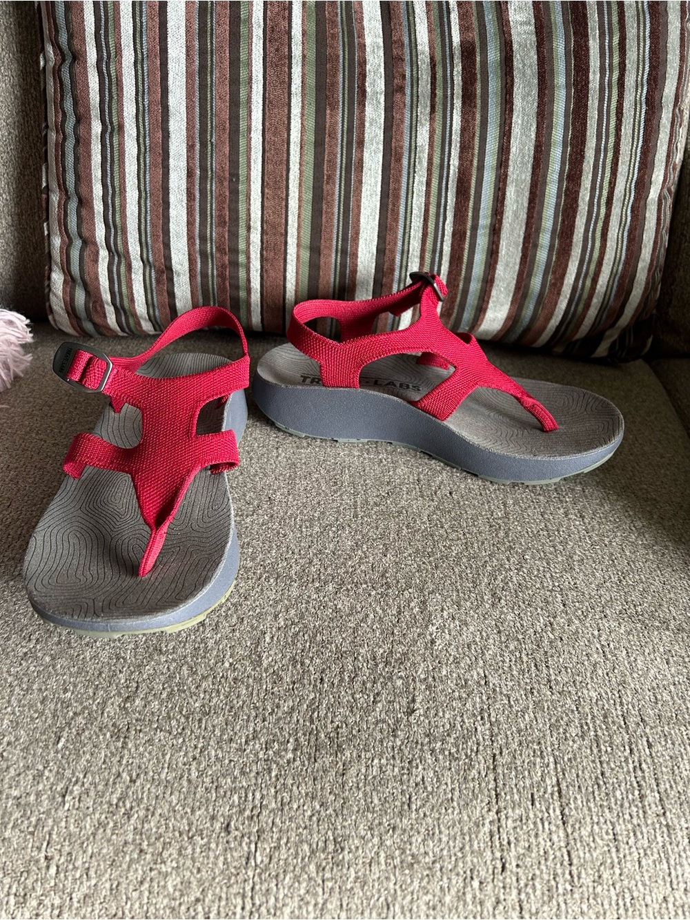 Tread Labs Women's Albion Ruby Red Sandals Size 6